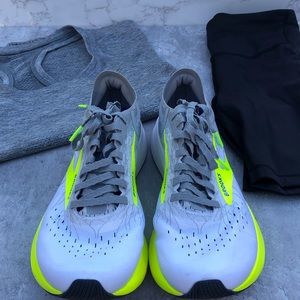 Brooks Hyperion Elite 1